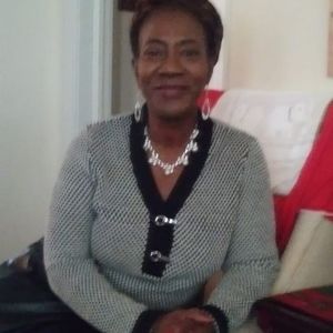 Meet your Posher, Ella